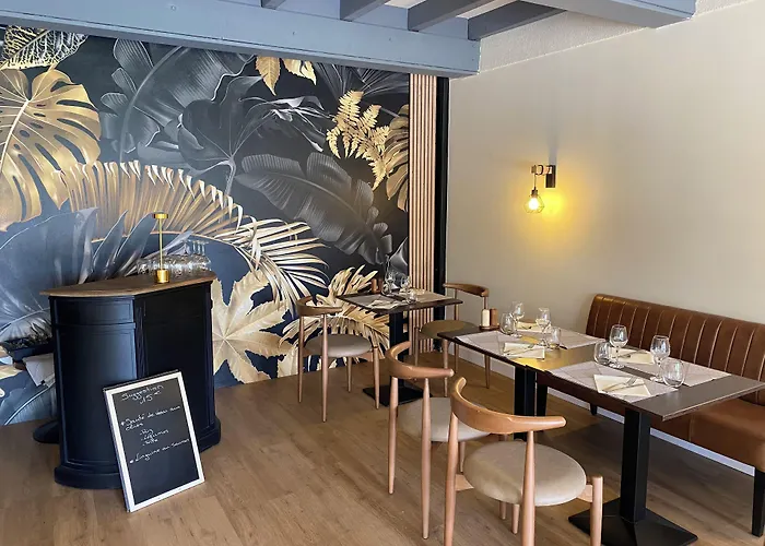 Hotel Golf De By Adonis